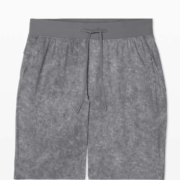 lululemon Men's T.H.E. Short 9" *Linerless - Size L - Picture 7 of 9